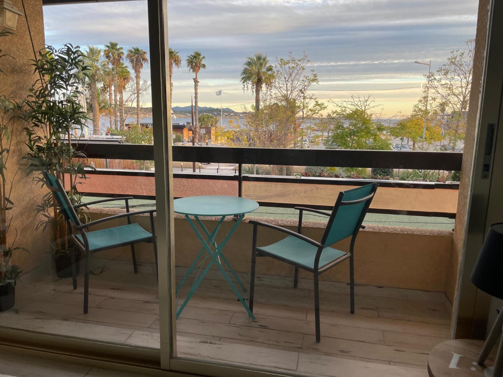 Les Balcons De Bandol Centre Ville Avec Vue Mer Et Face A La Plage Екстериор снимка